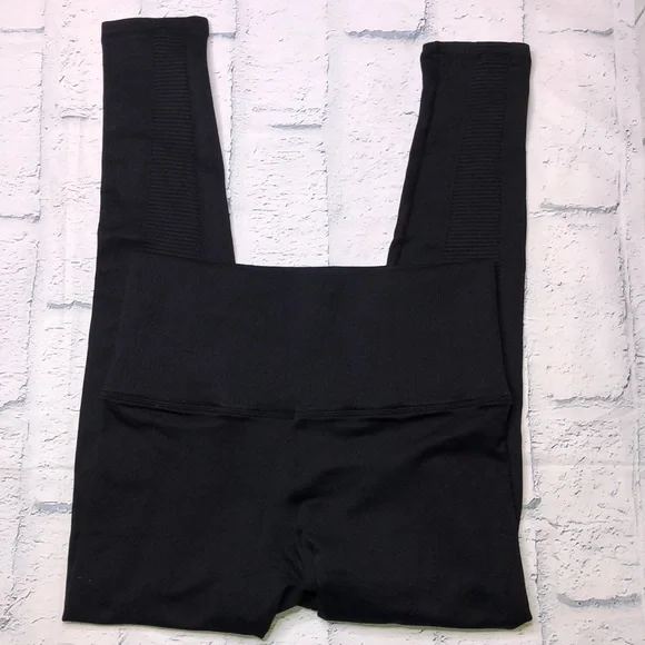 🔹Avocado Brand Leggings - Picture 1 of 7